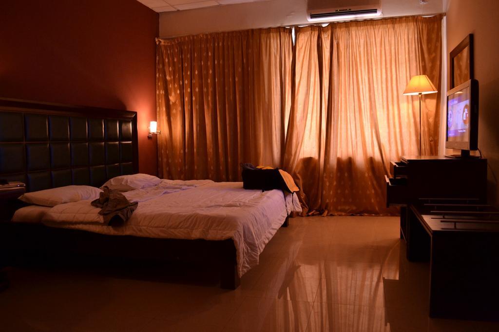 Transcorp Hotels Calabar Quarto foto